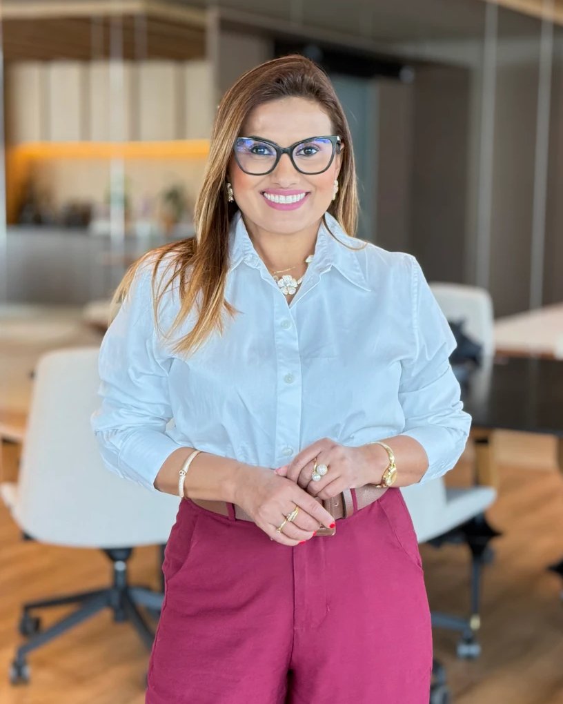Anna Carla, corretora de imóveis